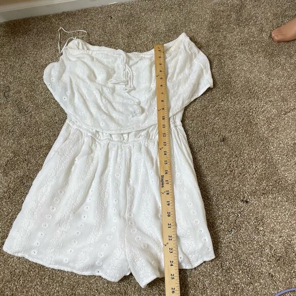 Cupcakes and cashmere romper Women's Malibu Embroidered Gauze jumpsuit White MD - Picture 9 of 10